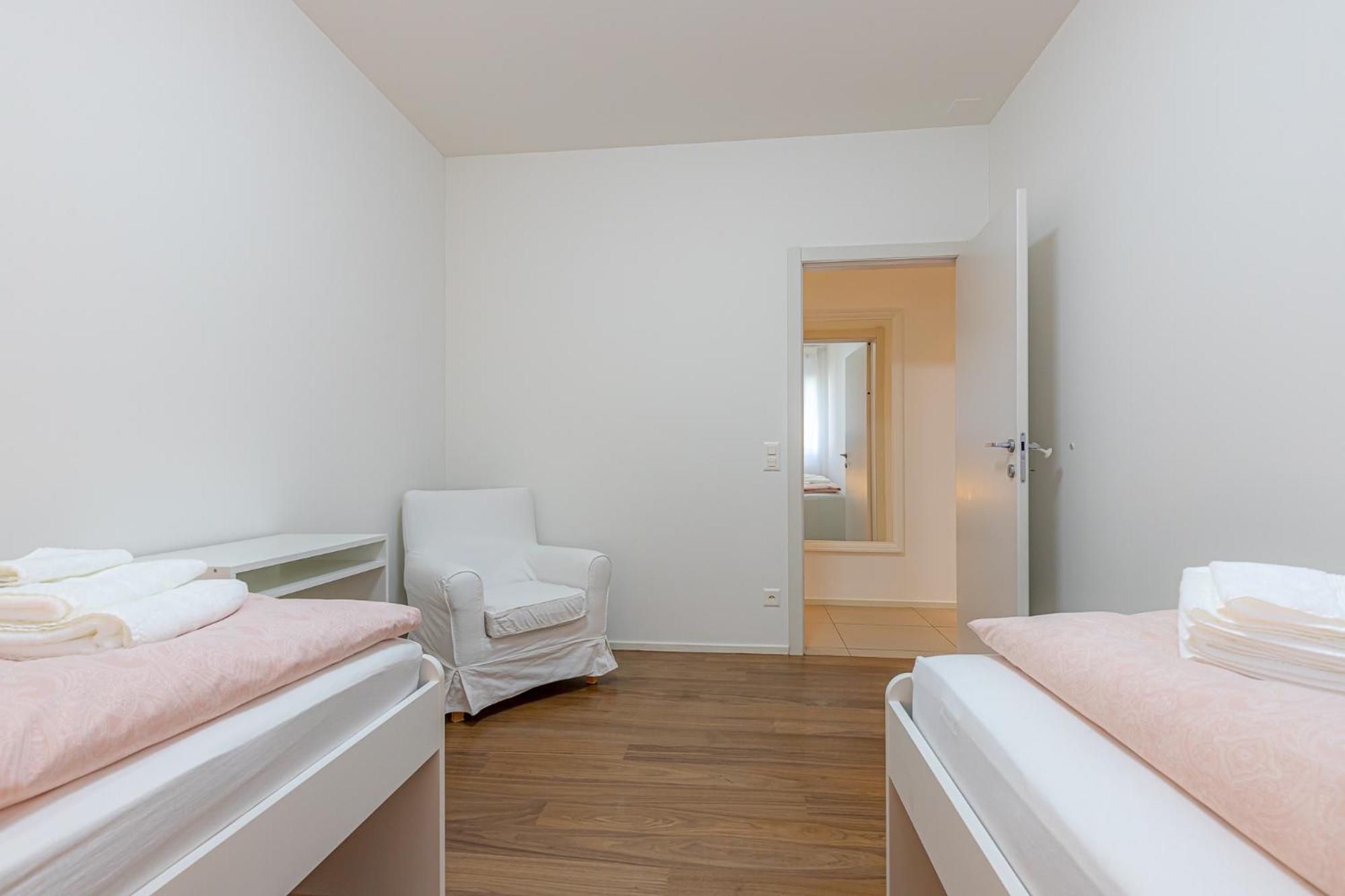 Imperial Of Lugano 3 With A Lake View Behind The Station And 10 Min From The Lake Of Lugano Kültér fotó