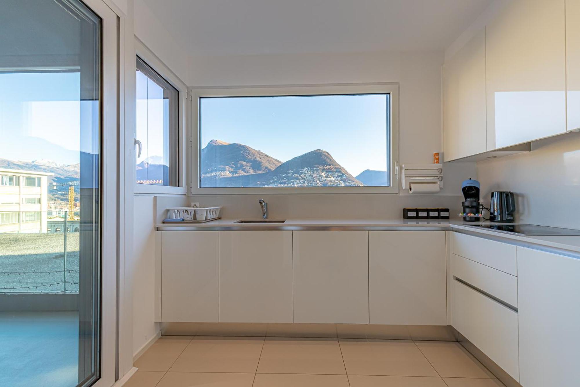 Imperial Of Lugano 3 With A Lake View Behind The Station And 10 Min From The Lake Of Lugano Kültér fotó